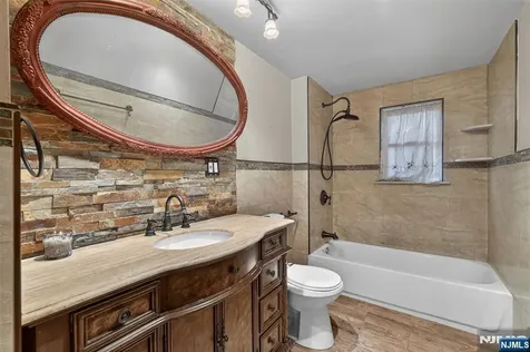 167 Bergen Avenue North Arlington NJ 07031