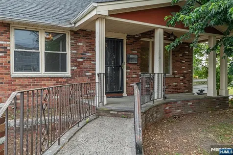 167 Bergen Avenue North Arlington NJ 07031
