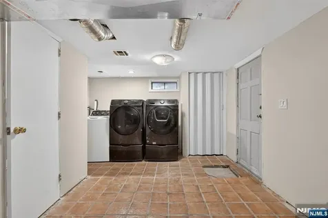 167 Bergen Avenue North Arlington NJ 07031