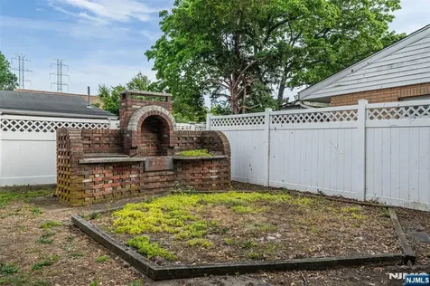 167 Bergen Avenue North Arlington NJ 07031