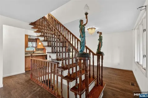167 Bergen Avenue North Arlington NJ 07031