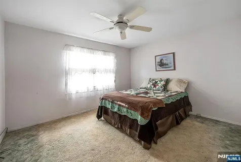 415 N 4th Hawthorne NJ 07506
