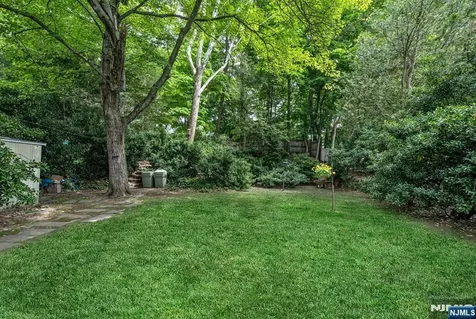 415 N 4th Hawthorne NJ 07506