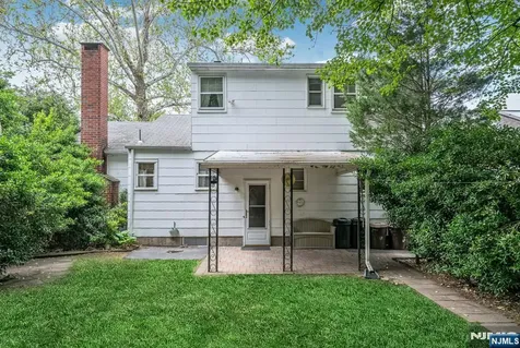 415 N 4th Hawthorne NJ 07506
