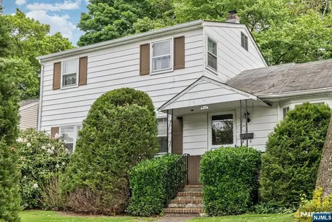 415 N 4th Hawthorne NJ 07506