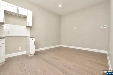 219 Sussex Avenue Newark NJ 07103