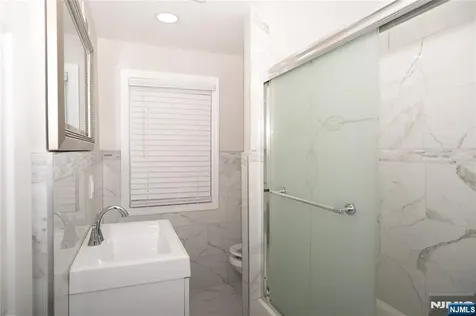 35 3rd Avenue Little Falls NJ 07424