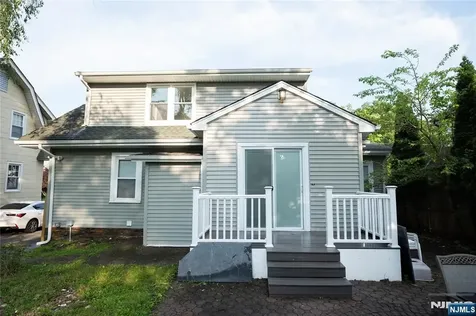 35 3rd Avenue Little Falls NJ 07424