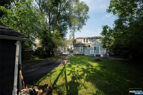 35 3rd Avenue Little Falls NJ 07424