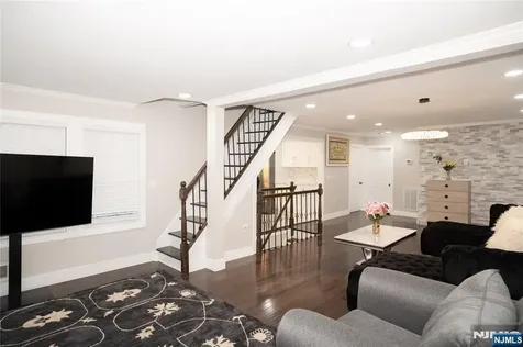 35 3rd Avenue Little Falls NJ 07424