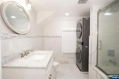 35 3rd Avenue Little Falls NJ 07424