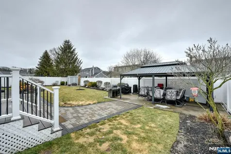 50 Winifred Drive Totowa NJ 07512
