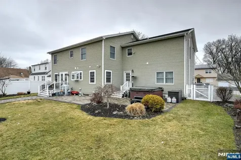 50 Winifred Drive Totowa NJ 07512