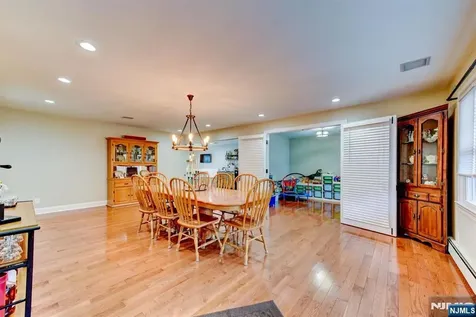 50 Winifred Drive Totowa NJ 07512
