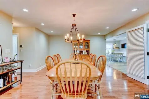 50 Winifred Drive Totowa NJ 07512