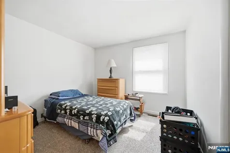 15 Orchard Street Bloomingdale NJ 07403