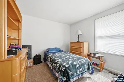 15 Orchard Street Bloomingdale NJ 07403