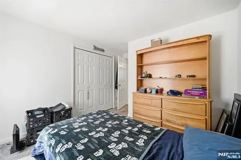 15 Orchard Street Bloomingdale NJ 07403