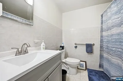 15 Orchard Street Bloomingdale NJ 07403