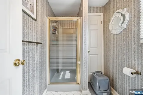 15 Orchard Street Bloomingdale NJ 07403