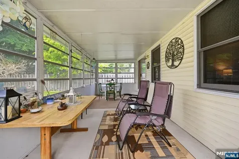 15 Orchard Street Bloomingdale NJ 07403
