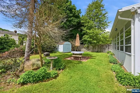 15 Orchard Street Bloomingdale NJ 07403