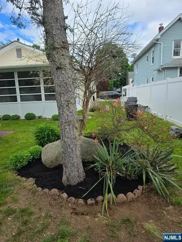 15 Orchard Street Bloomingdale NJ 07403