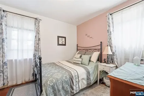 52 Harcourt Avenue Bergenfield NJ 07621