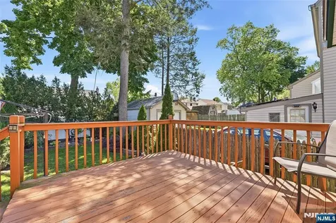 52 Harcourt Avenue Bergenfield NJ 07621