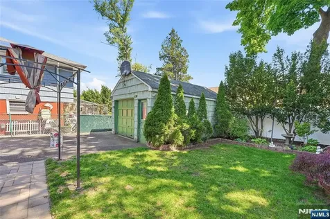 52 Harcourt Avenue Bergenfield NJ 07621