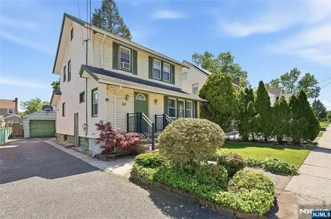 52 Harcourt Avenue Bergenfield NJ 07621