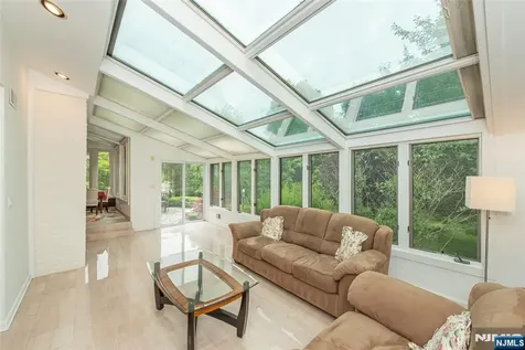 104 Shrewsbury Drive Livingston NJ 07039