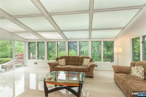 104 Shrewsbury Drive Livingston NJ 07039