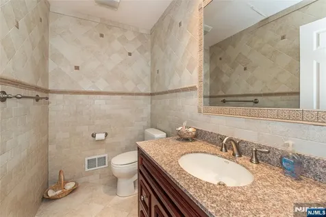 104 Shrewsbury Drive Livingston NJ 07039