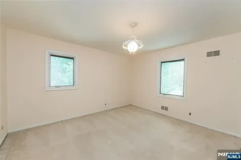 104 Shrewsbury Drive Livingston NJ 07039