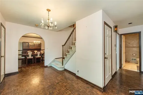 104 Shrewsbury Drive Livingston NJ 07039