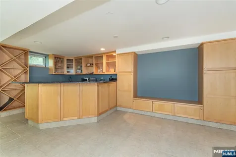 104 Shrewsbury Drive Livingston NJ 07039