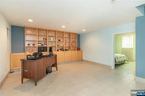 104 Shrewsbury Drive Livingston NJ 07039