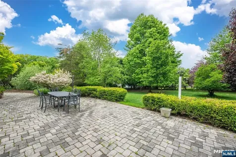 104 Shrewsbury Drive Livingston NJ 07039