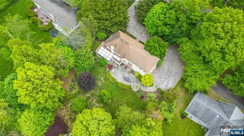 104 Shrewsbury Drive Livingston NJ 07039