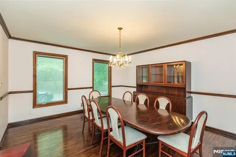 104 Shrewsbury Drive Livingston NJ 07039