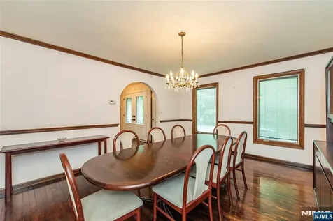 104 Shrewsbury Drive Livingston NJ 07039
