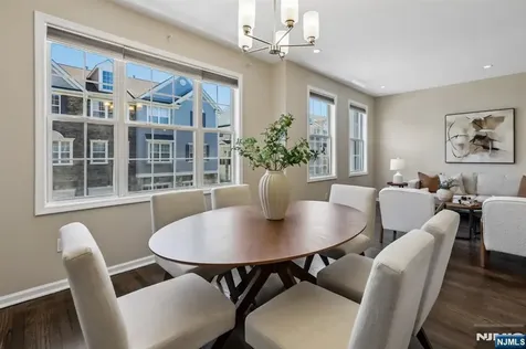 22 Devonshire Drive Clifton NJ 07013