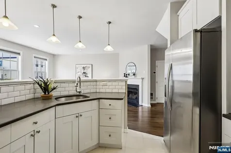 22 Devonshire Drive Clifton NJ 07013