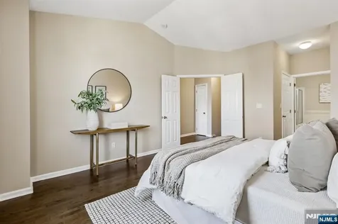 22 Devonshire Drive Clifton NJ 07013