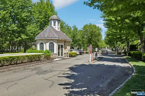 22 Devonshire Drive Clifton NJ 07013