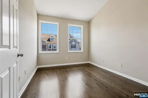 22 Devonshire Drive Clifton NJ 07013