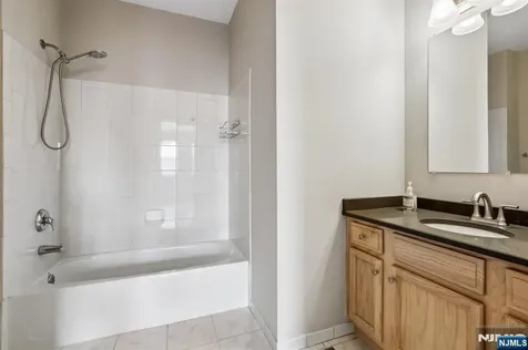 22 Devonshire Drive Clifton NJ 07013