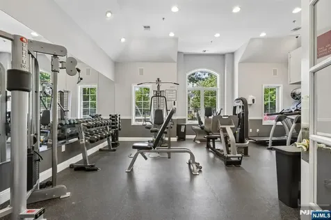 22 Devonshire Drive Clifton NJ 07013