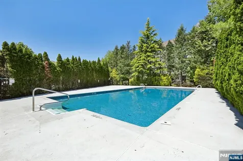 22 Devonshire Drive Clifton NJ 07013